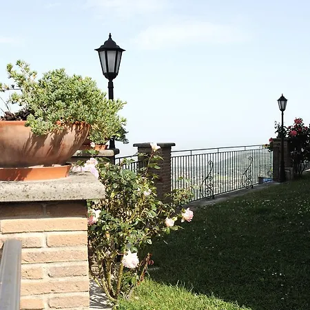 Dei Fantasmi Bed & Breakfast *